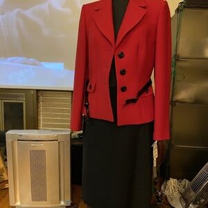 Women's Tahari Two Piece Suit